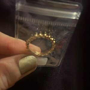 Women’s gold ring size 7